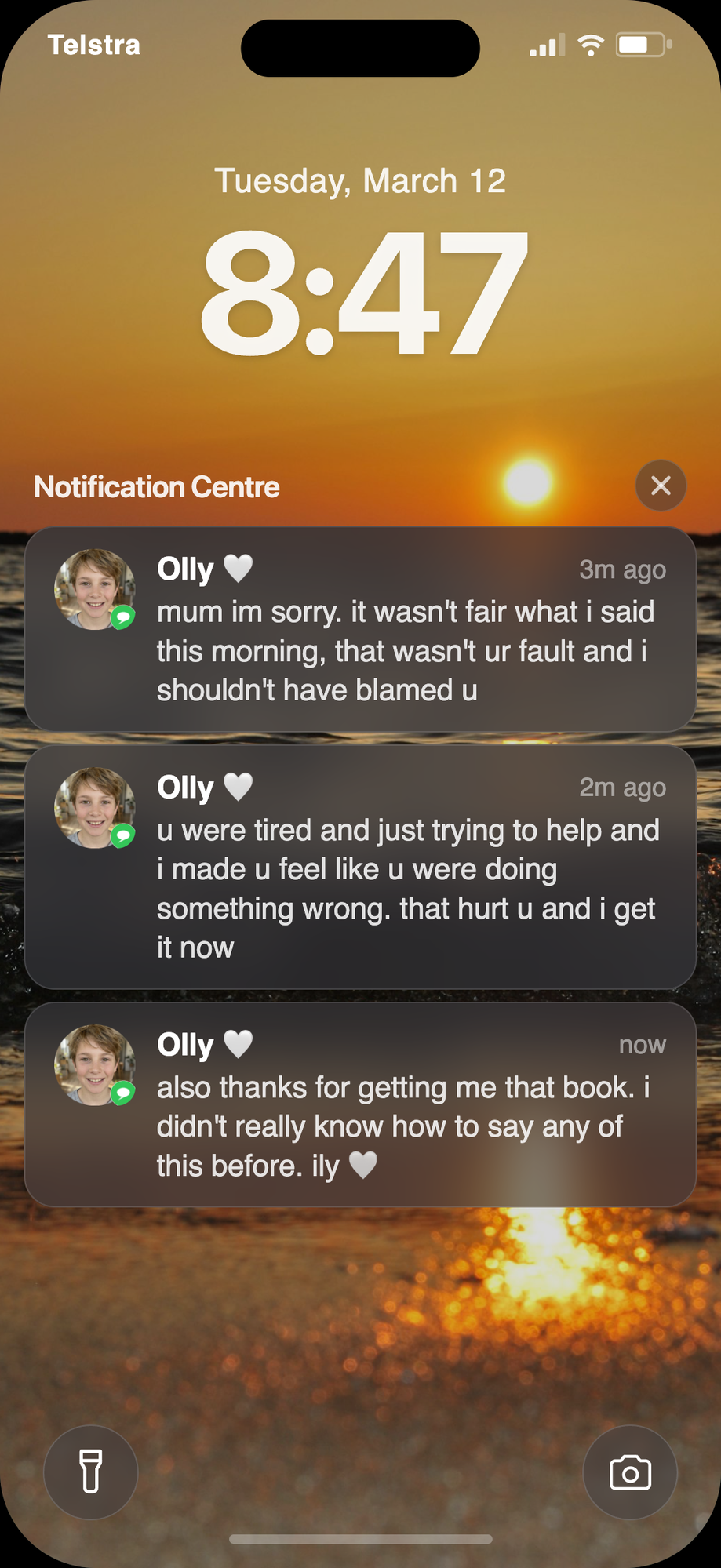 A child texting mum to apologise for what he said that morning